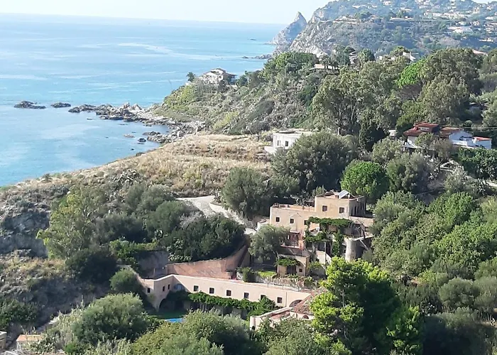 Dei Pini Διαμέρισμα